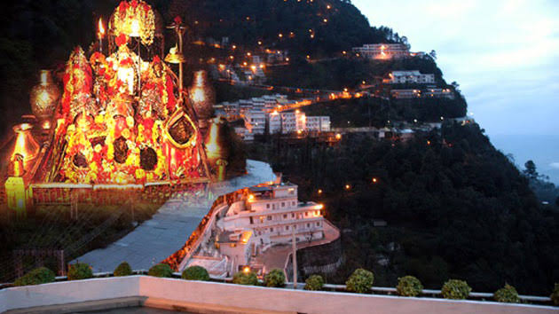 श्री माता वैष्णो देवी मंदिर में हुए हादसे के बाद श्राइन बोर्ड ने लिया फैसला, केवल ऑनलाइन बुकिंग से होंगे दर्शन