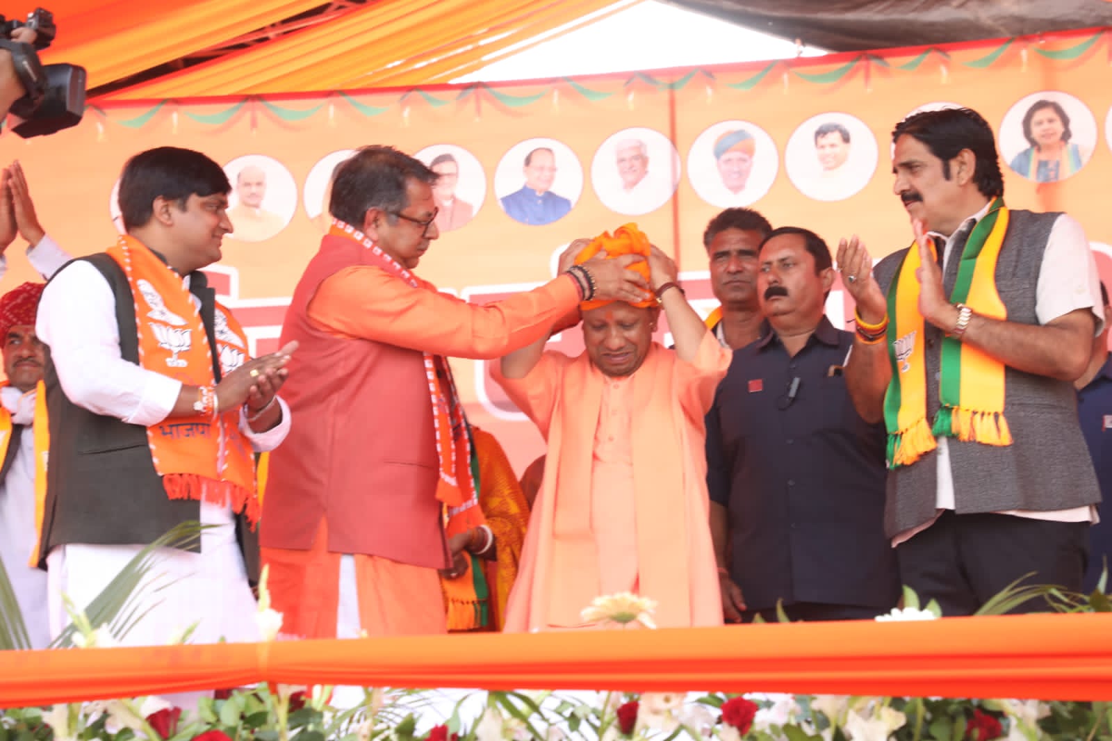 कांग्रेस ने पैदा किए ढेरों माफिया, अब बुलडोजर से सफाया करेगी BJP-UP CM योगी