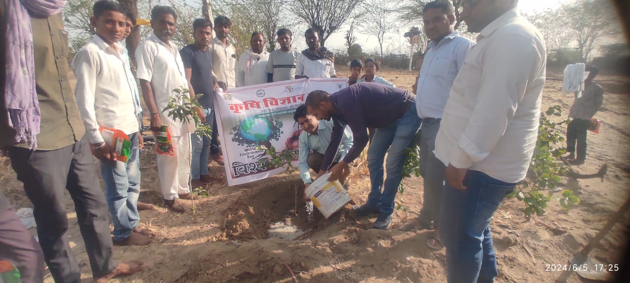 कृषि विज्ञान केंद्र गुडामालानी ने बारासन गांव में पर्यावरण दिवस मनाया